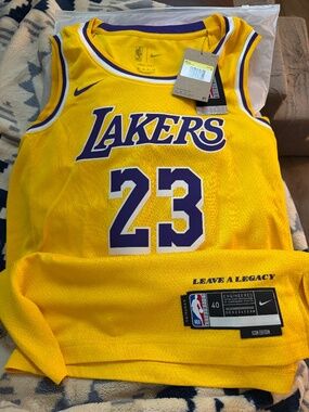NWT LeBron James authentic Lakers jersey (Men’s S will fit women’s M)